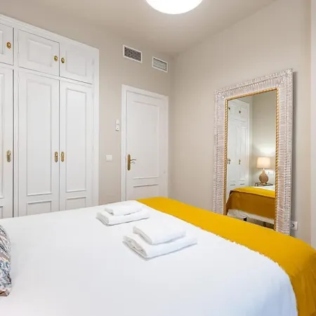 Vivendos - Ma16 - Capuchinos Parking Apartment